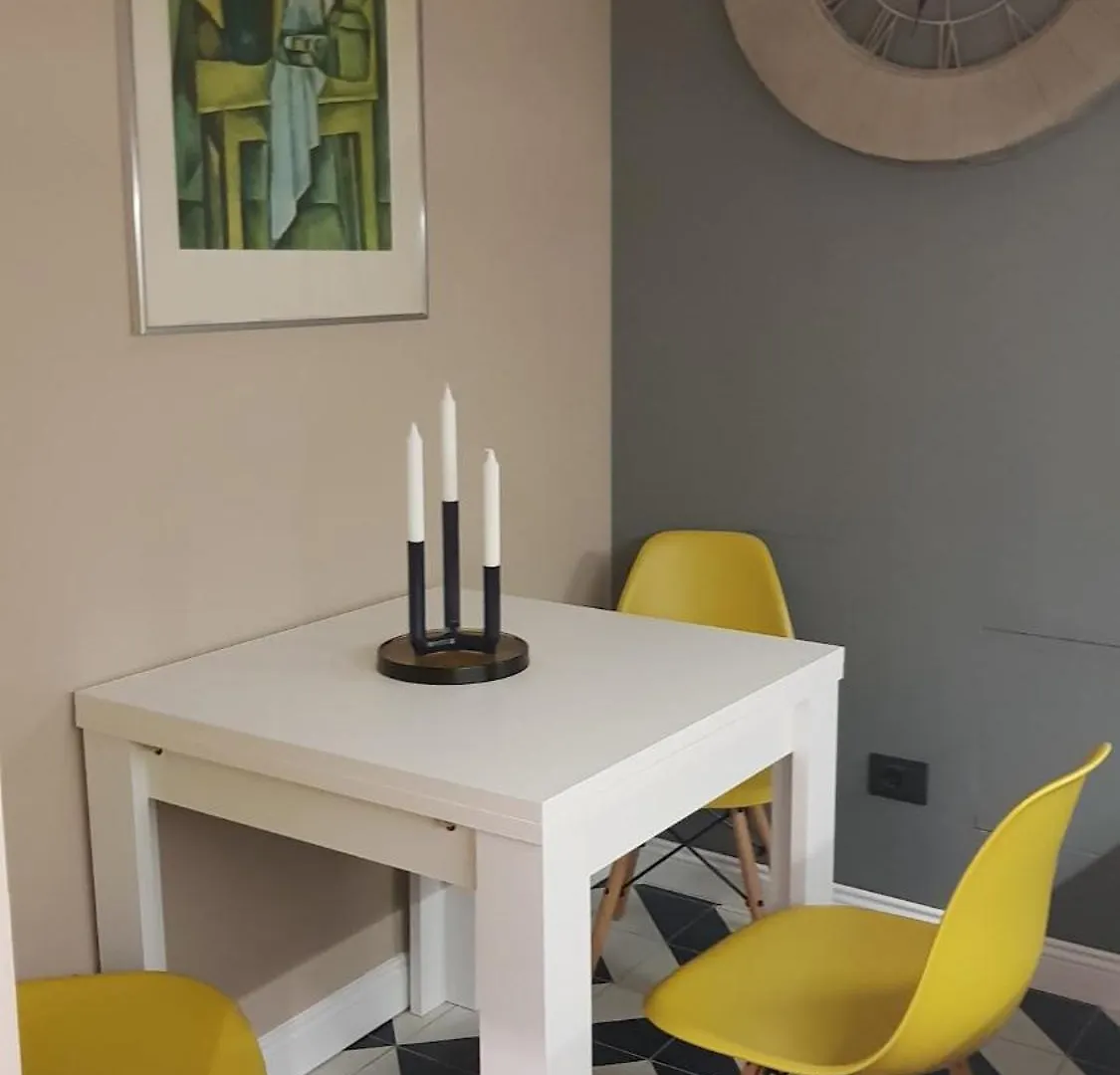 Sunny Terrace 2 Bedrooms Milan Apartment
